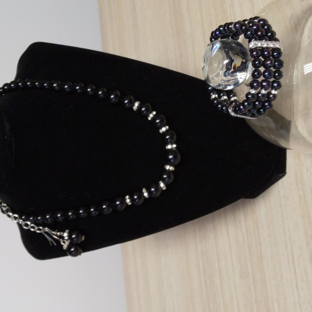 Black stone or glass bead trio